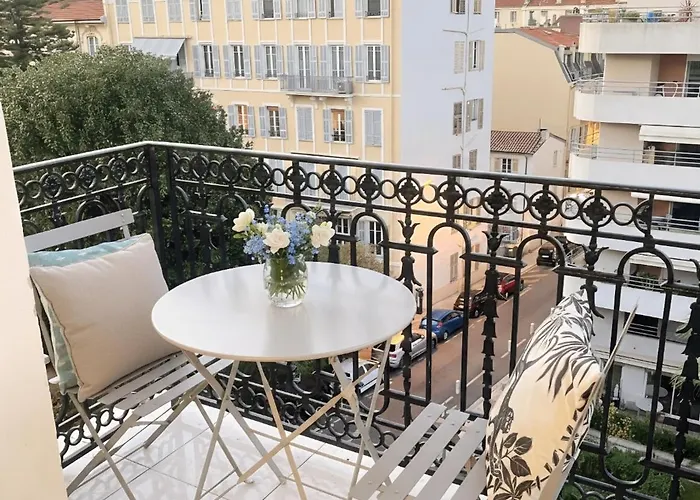 Moderne Pour 3 Pers Hyper Centre Proche Jean Medecin Nice