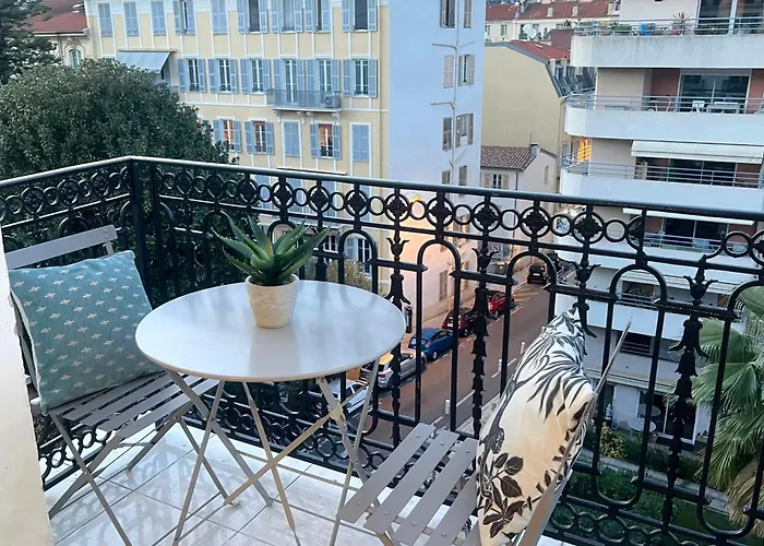 Studio Moderne Pour 3 Pers Hyper Centre Proche Jean Medecin Ницца